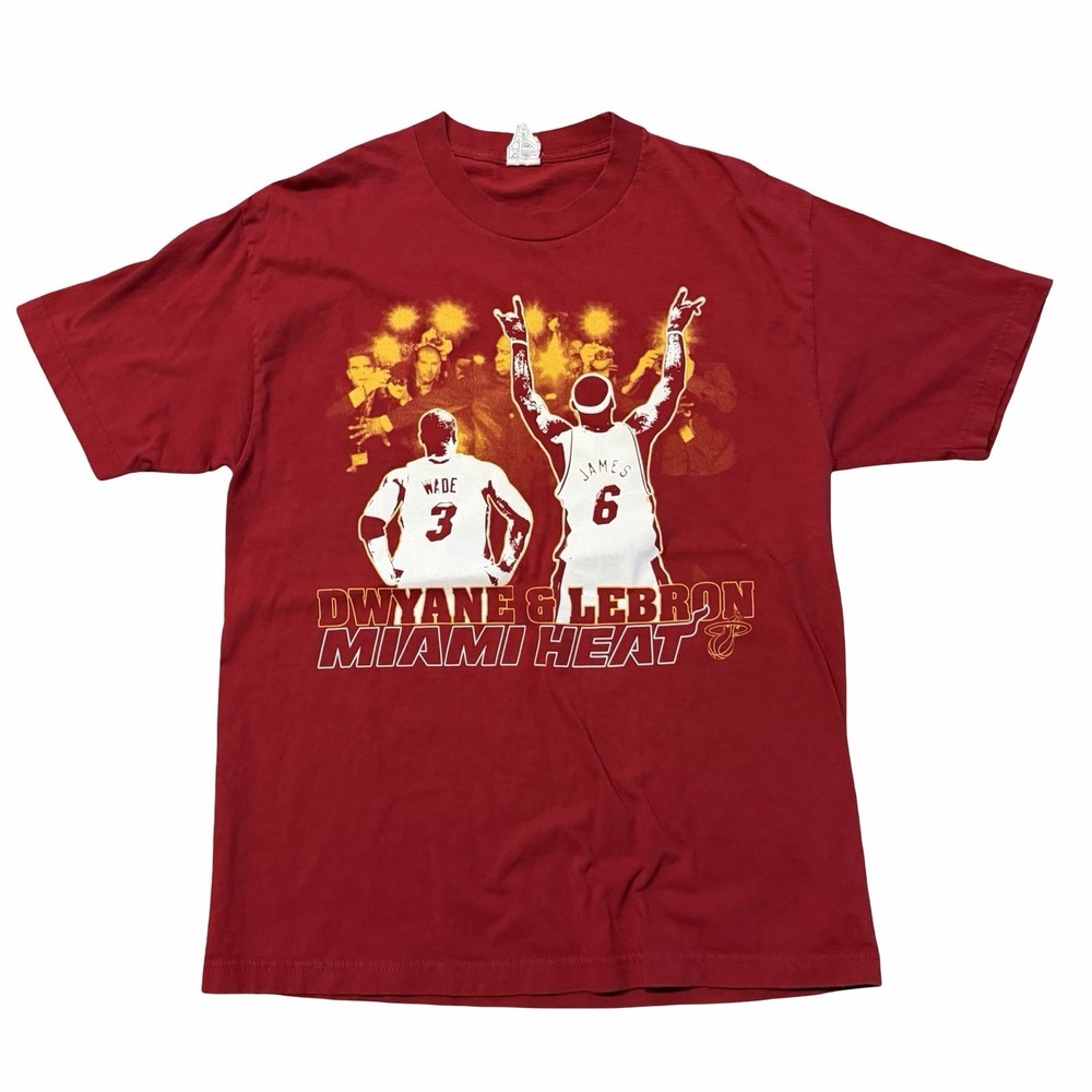 Vintage Miami Heat LeBron James Dwyane Wade T Shirt Mens Large Red NBA